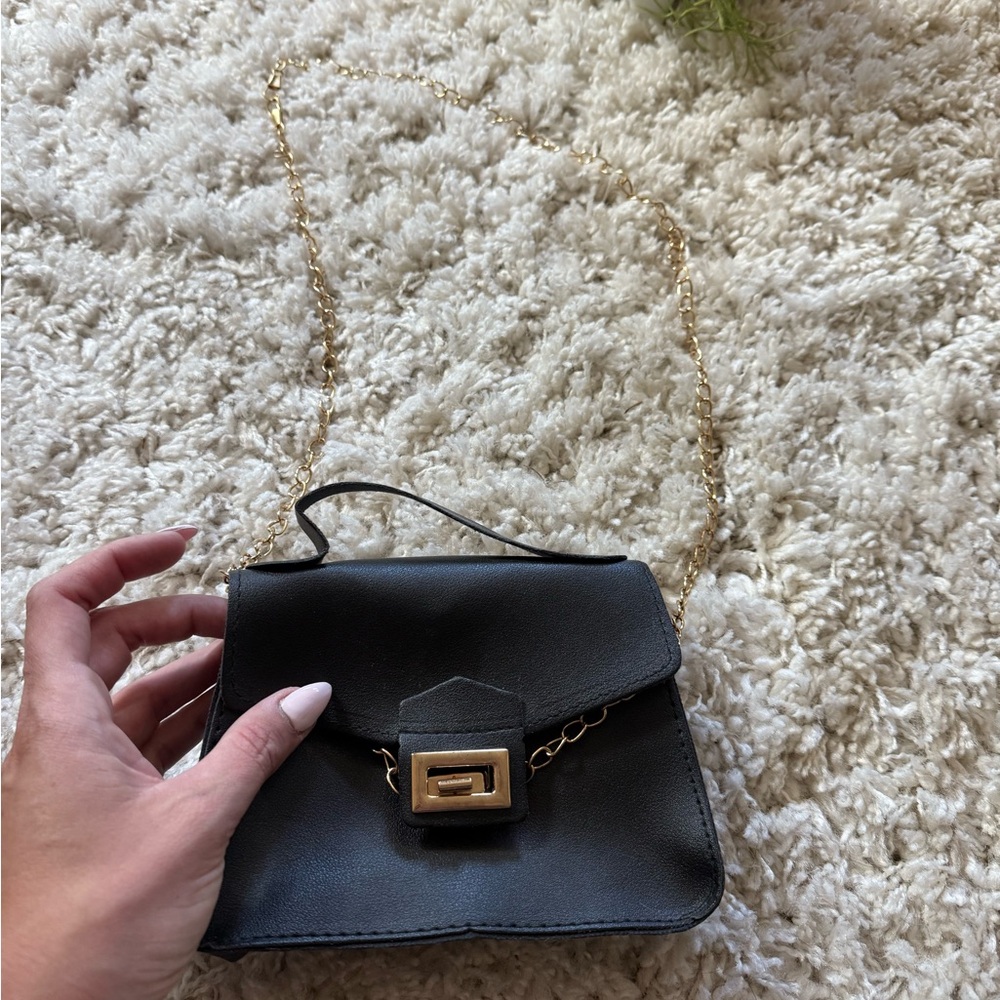 Chic Black Mini Bag with Gold Accent - Picture 5 of 7
